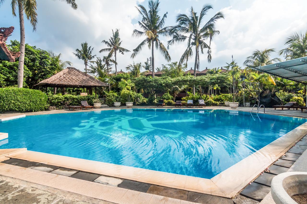 Zen Rooms Kuta Jenggala Beach Exterior photo